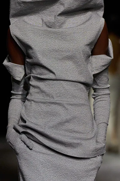 Look 5